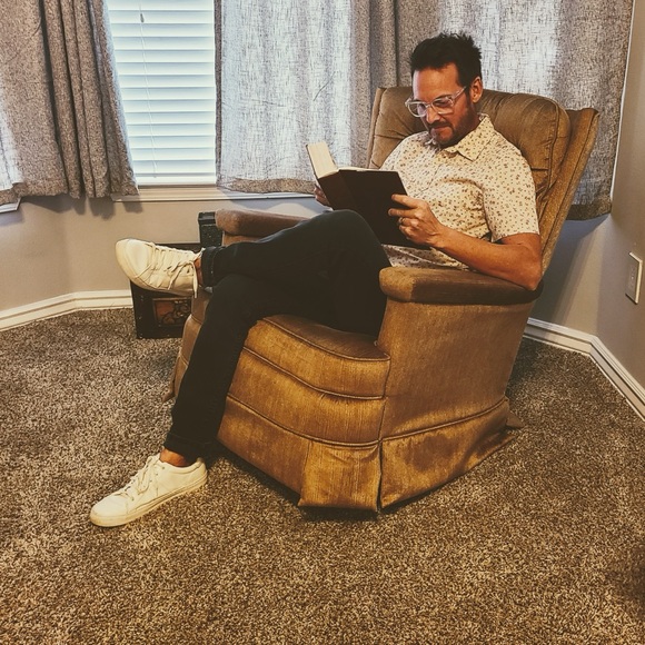 Meet your Posher, Austin - Picture 5 of 5